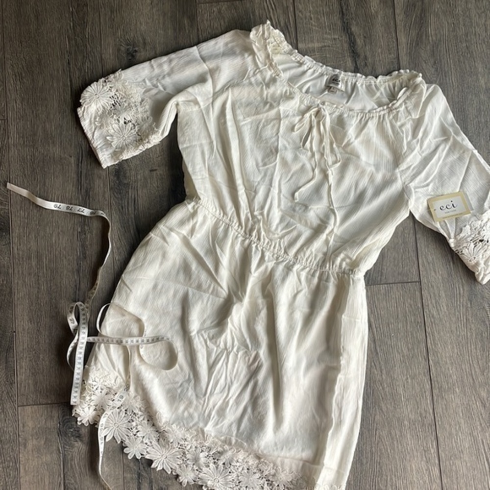 NWT ECI dress lace large ivory lace dress